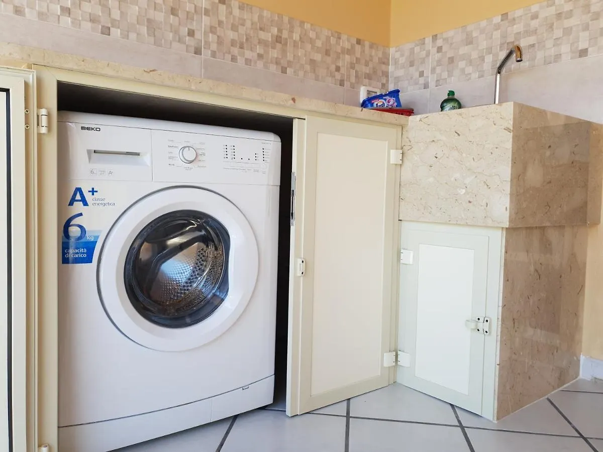Le Case Di Ciccio - Appartamenti In Centro Mazara del Vallo 0*,  Italy